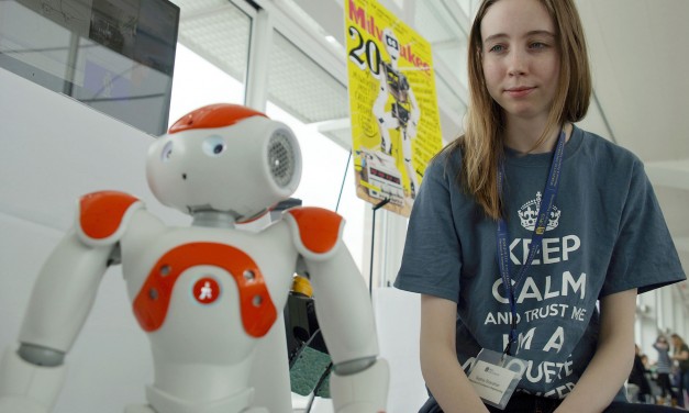 Co-Robots for CompuGirls