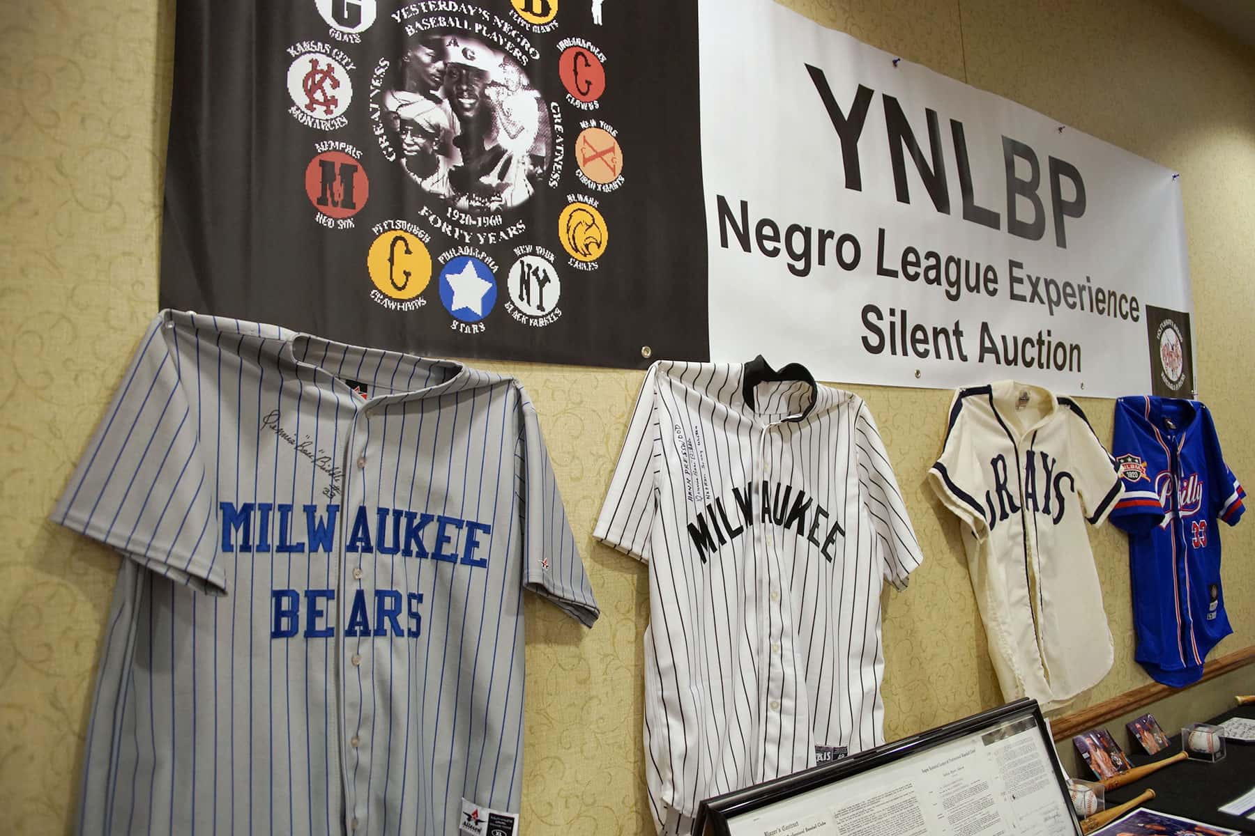 milwaukee bears jersey