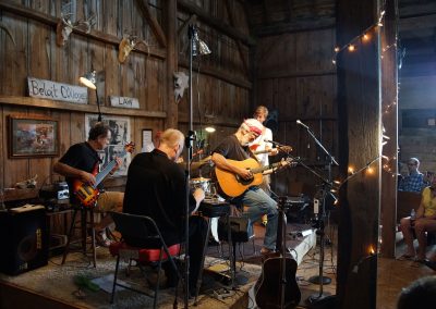 081416_ebbottsbarn_album_play_12