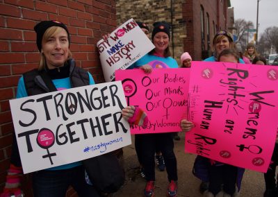 102117_womenmarchmke_0036p