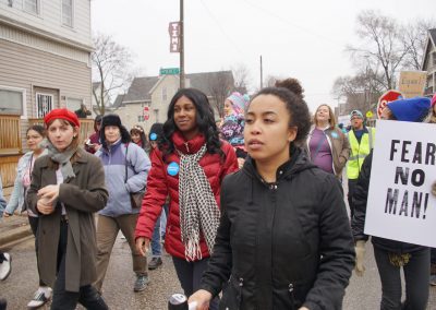 102117_womenmarchmke_0906p