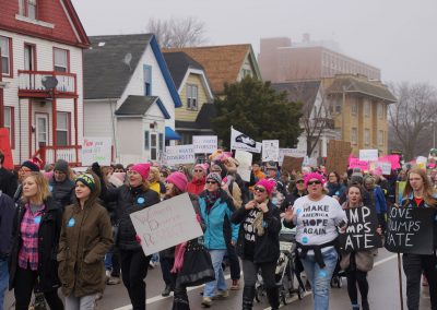 102117_womenmarchmke_1140p