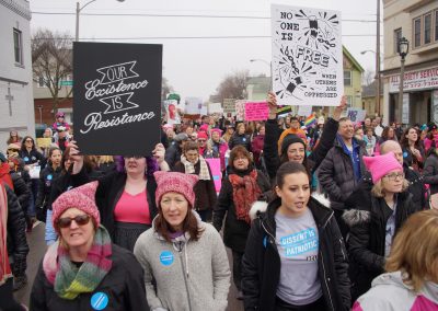 102117_womenmarchmke_1359p