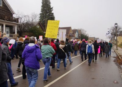 102117_womenmarchmke_1392p