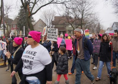 102117_womenmarchmke_1825p