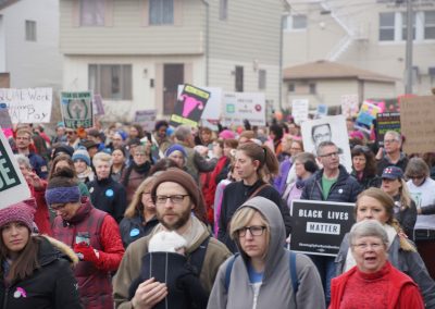 102117_womenmarchmke_2103p