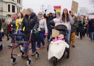 102117_womenmarchmke_2133p