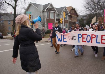 102117_womenmarchmke_2395p