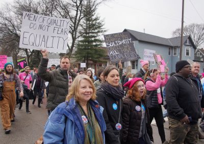 102117_womenmarchmke_2527p