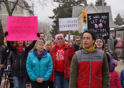 102117_womenmarchmke_2693p