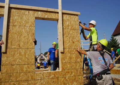 091117_habitatbuild_622