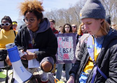 042018_schoolwalkout_098