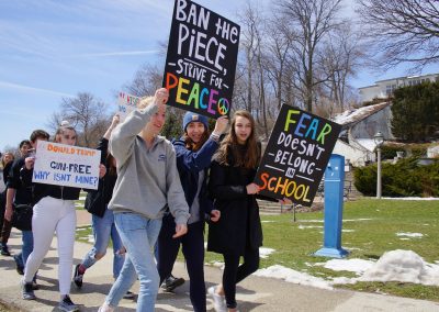 042018_schoolwalkout_821