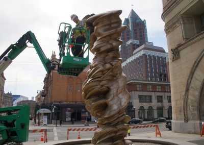 043018_cityhallsculptureinstall_1399