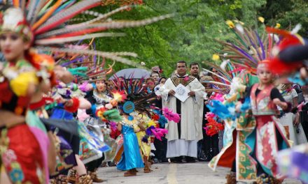 Day of the Dead Remembrance celebrated at Forest Home Cemetery