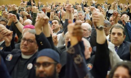 Milwaukee community holds interfaith vigil to mourn the Pittsburgh synagogue victims