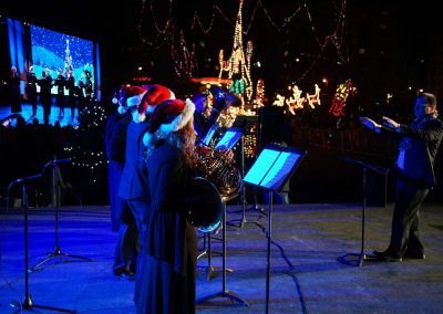 111518_treelighting_1874