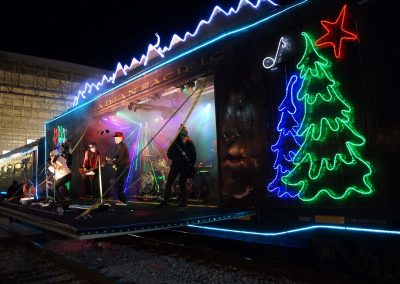 120618_cpholidaytrain_0626