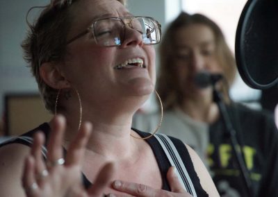 033019_tinydesk_2103