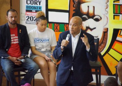 b2_042319_corybooker_0776