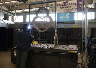 052119_bradleytechlockweld_601