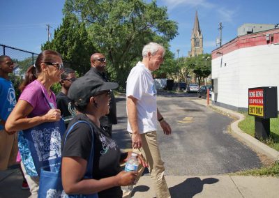 080919_mayorwalkbronzeville_0632