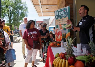 080919_mayorwalkbronzeville_1472