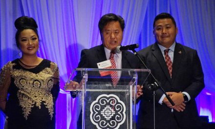 HWCC recognizes transition in leadership and excellence of Hmong businesses at annual awards