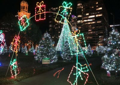 112119_holidaylights_iphone_12