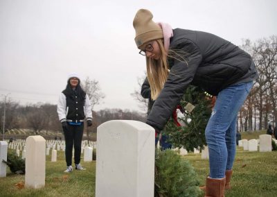 t121419_wreathwoodcemetery_1051