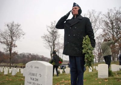 t121419_wreathwoodcemetery_1094