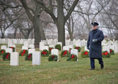 t121419_wreathwoodcemetery_1373