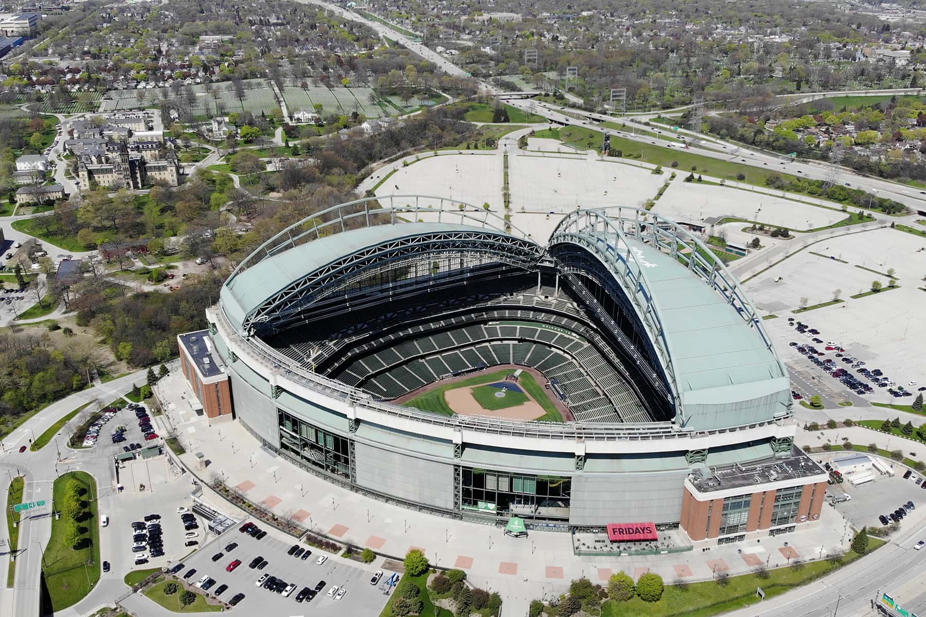 Milwaukee Brewers ballpark to be re-named American Family Field starting in  2021