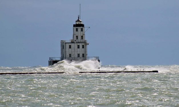 Lake Michigan’s water level expected to remain high well into spring