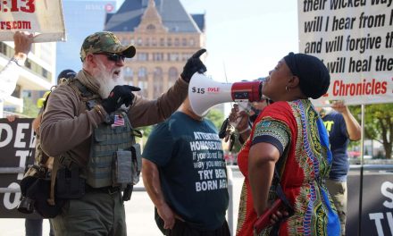 Milwaukee police nearly inflame scuffle between rally participants on final night of Democratic Convention