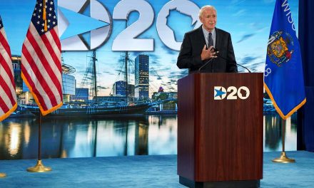 DNC 2024: Mayor Tom Barrett tells Democratic Convention planners that Milwaukee is ready to host