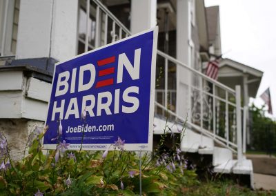 100320_bidenyardsign_006