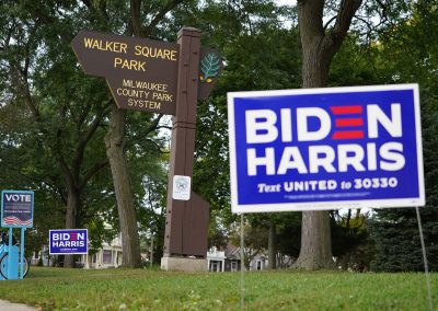 100320_bidenyardsign_065