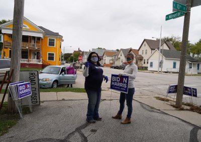 100320_bidenyardsign_254