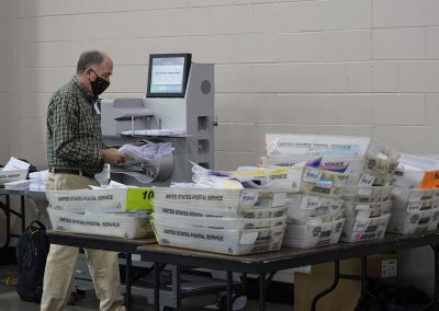 a112320_voterecountday04_0051