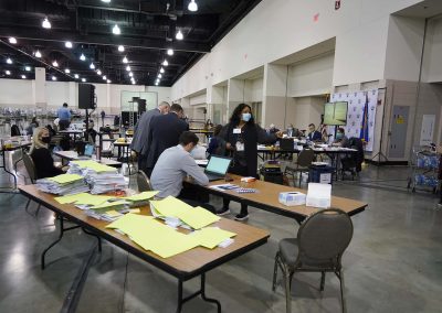 c112320_voterecountday04_0367