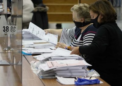 c112320_voterecountday04_0742