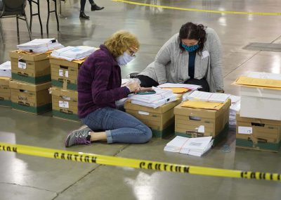 c112320_voterecountday04_0751