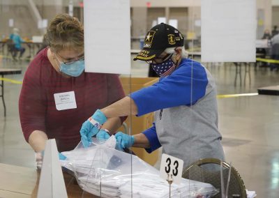 c112320_voterecountday04_0774