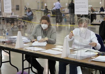c112320_voterecountday04_0943