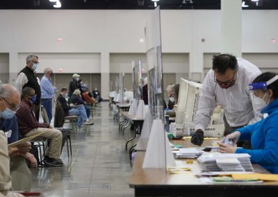 c112320_voterecountday04_1003
