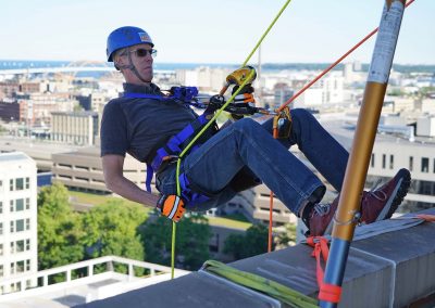 00c_061621_OverTheEdge_1662