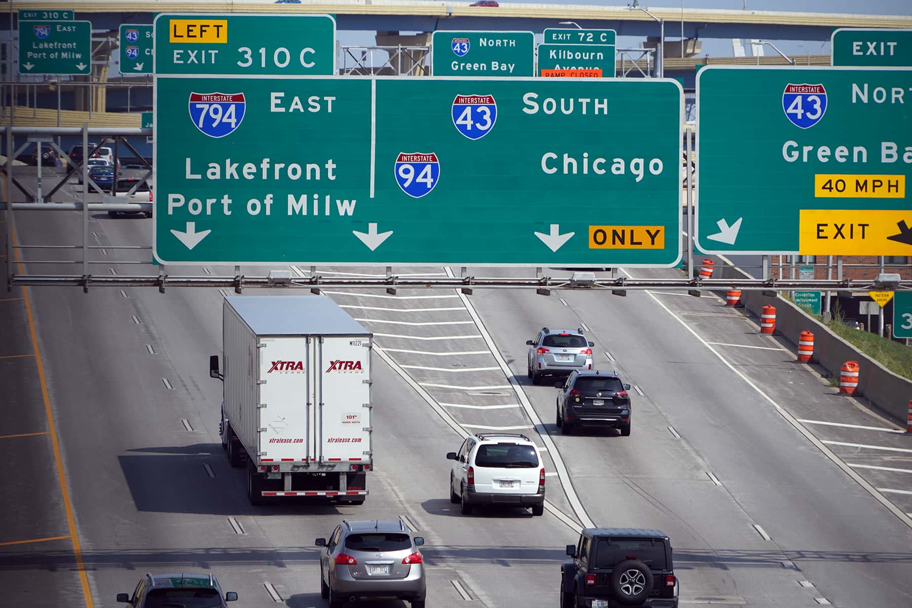 Activists call for action in replacing a segment of Interstate 94