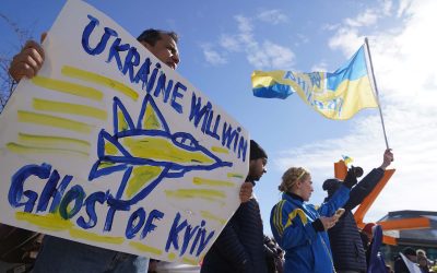 We are all Ukrainians now: Milwaukee residents condemn Putin at peace rally against war in Ukraine