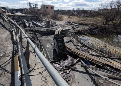 040422_ZelenskyyBuchaTour_34z